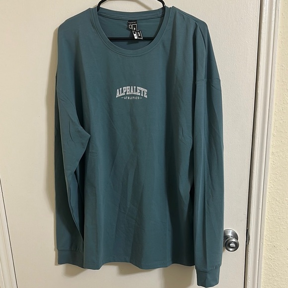 NWT Alphalete Men’s AA Paisley Oversized Long Sleeve Tshirt - Picture 1 of 5